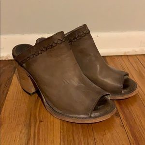 Freebird Bambi wedges size 9